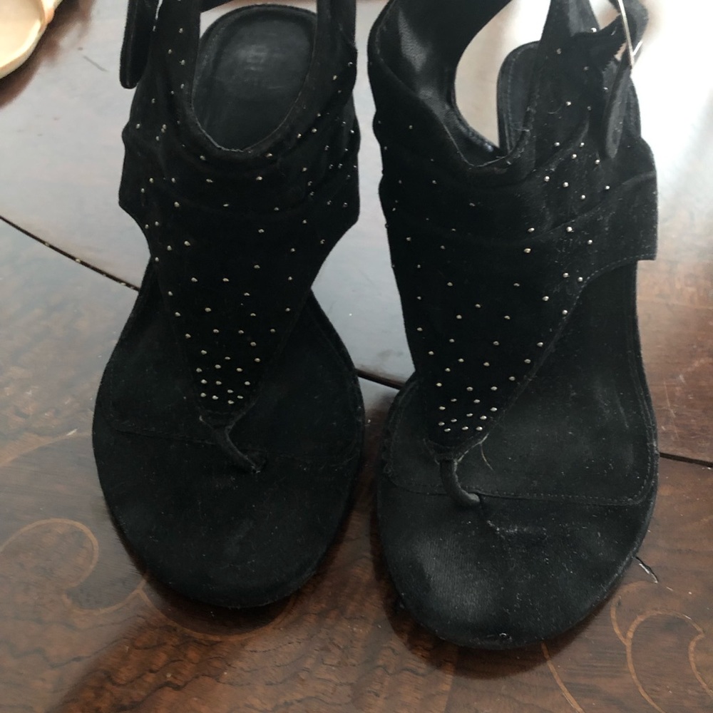 Ladies sandals